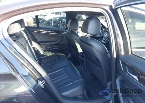 2018 BMW 530I xDrive z USA, uszkodzony, nr VIN WBAJA7C50JWA72526